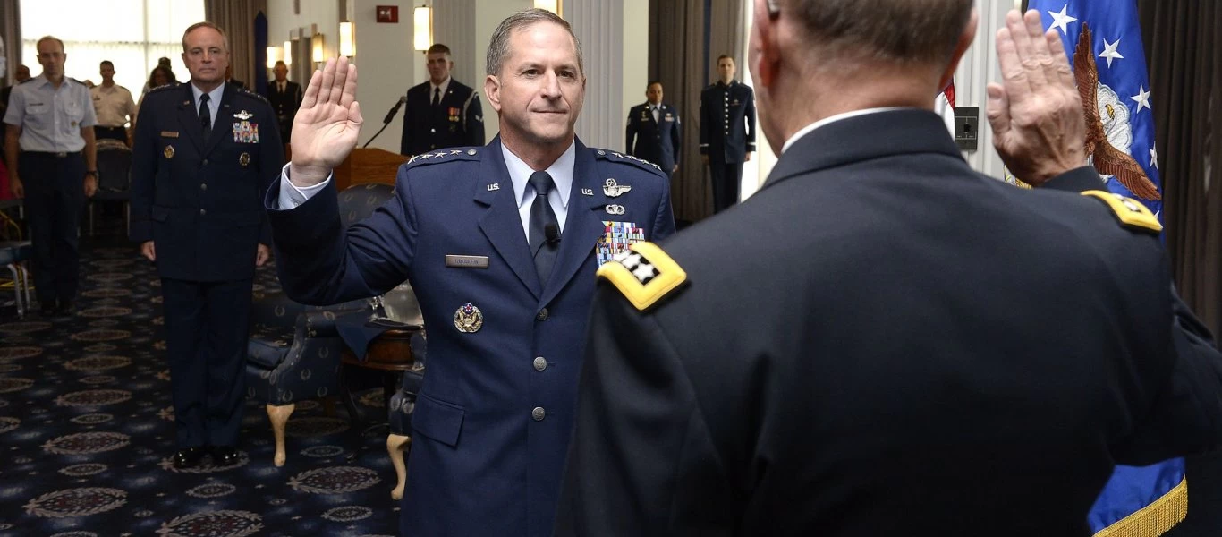 Αρχηγός USAF: «Δεν έχουμε λεφτά και για πυρηνικά όπλα και για συμβατικά»